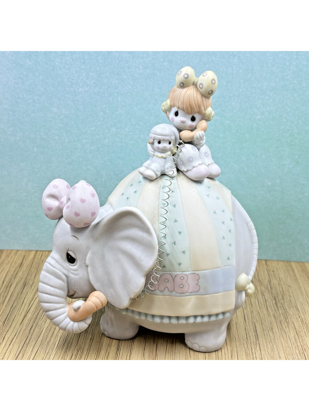 Precious Moments 102520 "Lets Keep in Touch Be a Clown" Music Box Works -1986